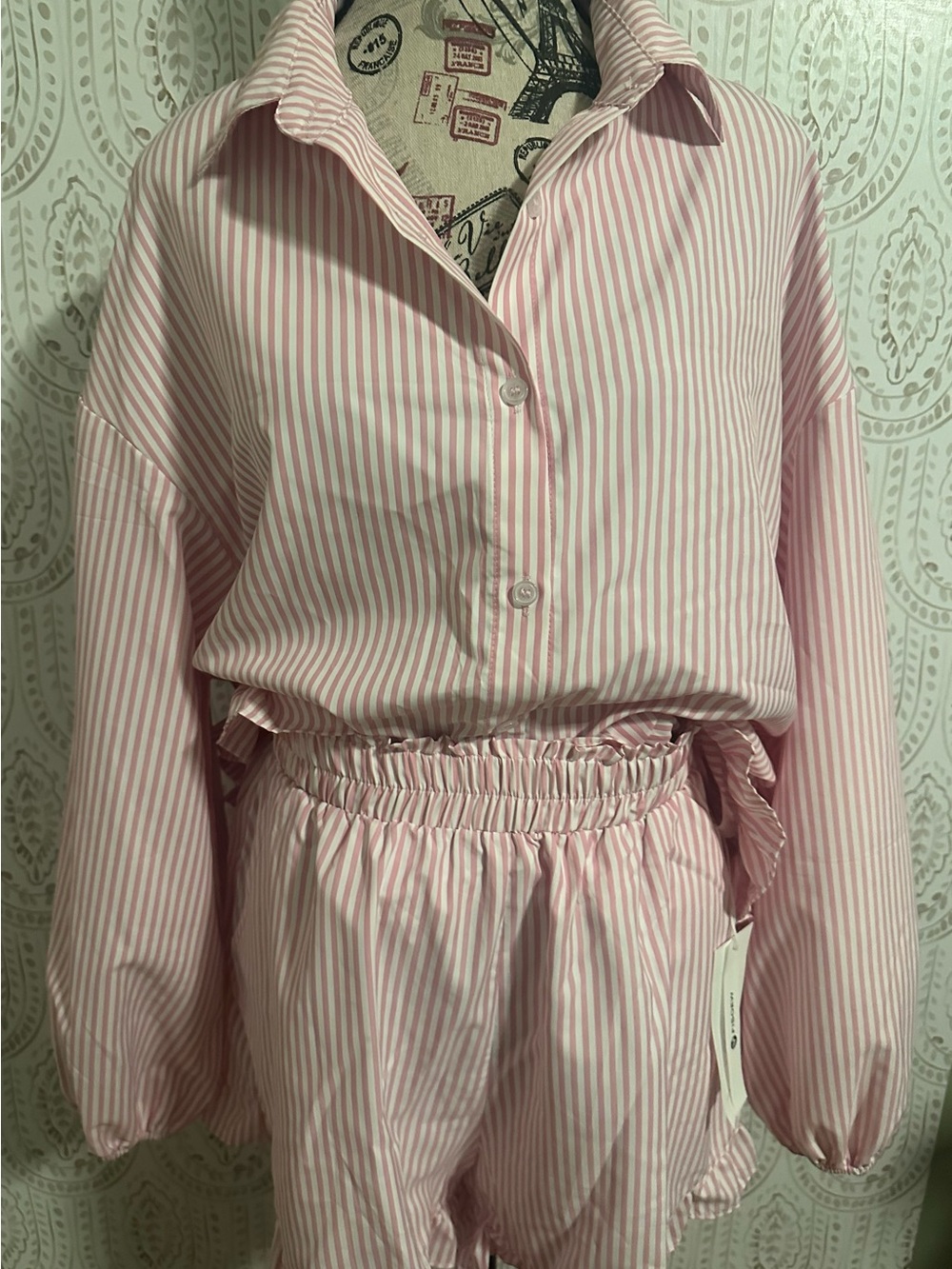 Women's Pink Striped Elastic Waist Shorts and Top - Medium Lounge set or PJ set - Picture 2 of 7